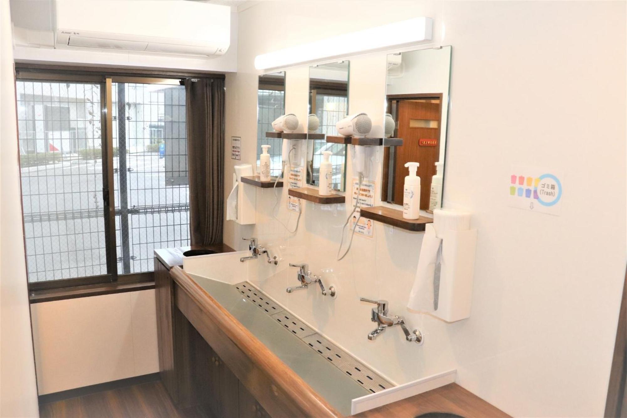 Jam Hostel Hakata Station Front Semi-Private Room With Shared Bathroom - Vacation Stay 61445 Fukuoka  Zewnętrze zdjęcie